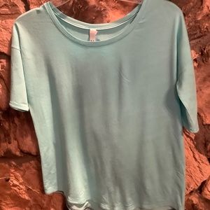 NWOT Ladies loose fit Under Armour shirt